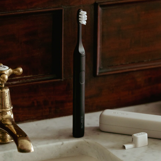 SURI 2.0 Sonic Electric Toothbrush แปรงสีฟันไฟฟ้าโซนิค กล่องพกพา UV-C ชาร์จไฟ SURI 2.0 Sonic Electric Toothbrush แปรงสีฟันไฟฟ้าโซนิค กล่องพกพา UV-C ชาร์จไฟ